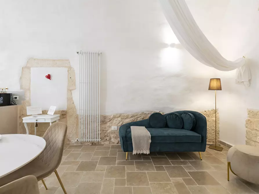 Immagine 10 di Casa indipendente in vendita  in Piazza della Libertà a Ostuni