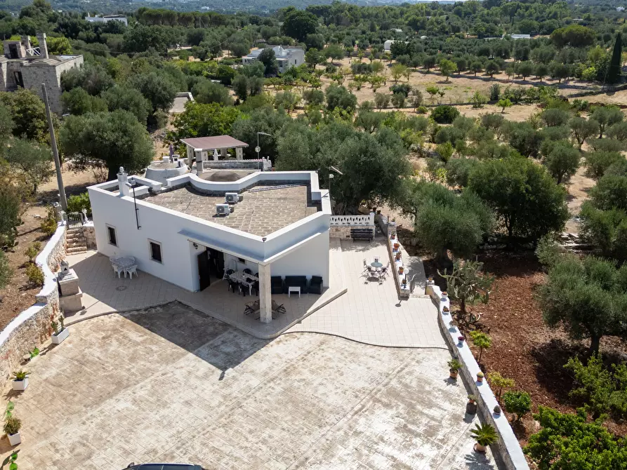 Immagine 13 di Villa in vendita  in Via Provinciale Martina Franca a Ostuni