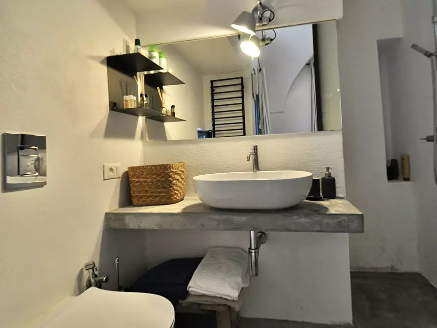 Immagine 13 di Casa indipendente in vendita  in VICO PERGOLA a Ostuni