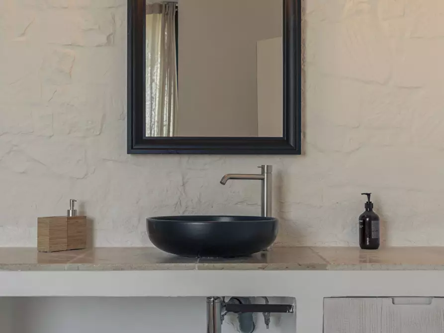 Immagine 68 di Villa in vendita  in CONTRADA SALINOLA a Ostuni