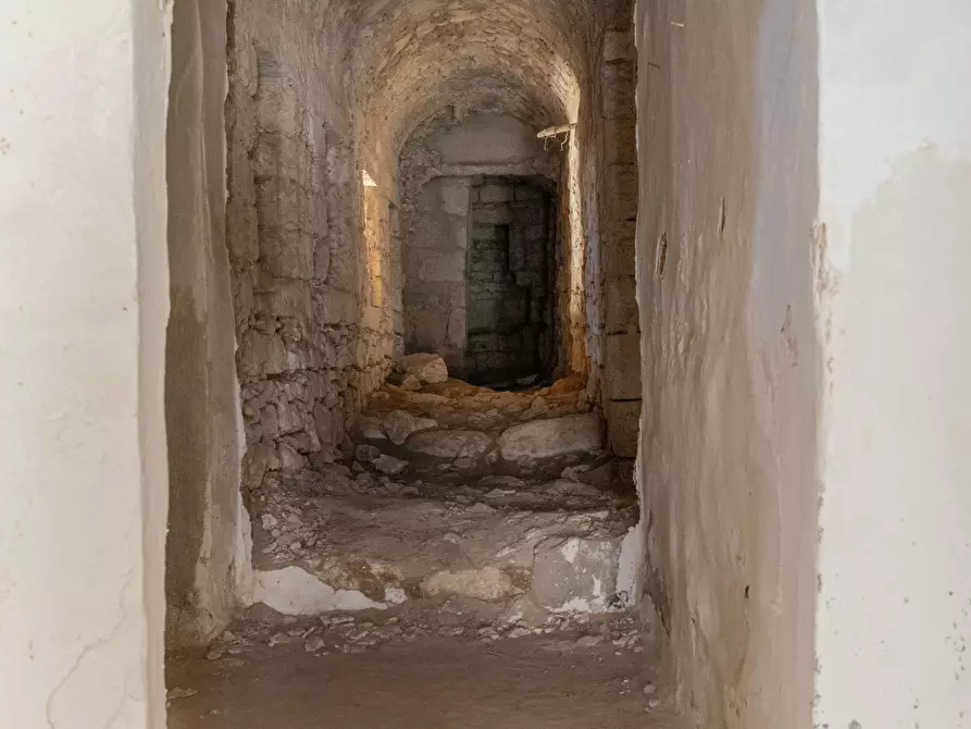 Immagine 18 di Rustico / casale in vendita  a Ostuni