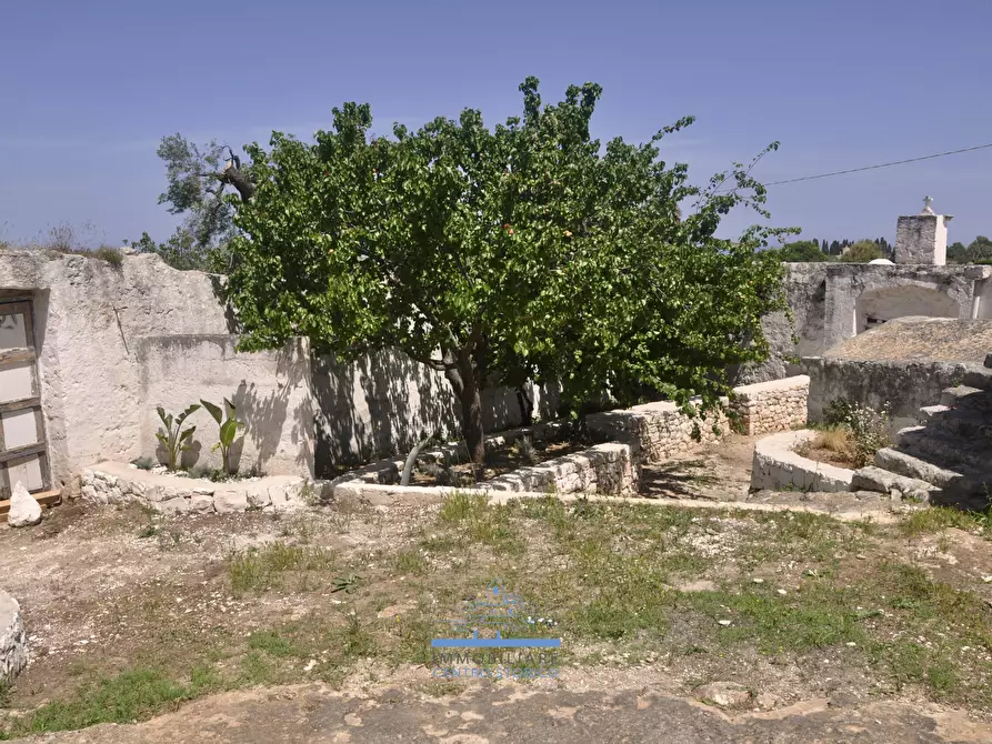 Immagine 67 di Rustico / casale in vendita  a Ostuni