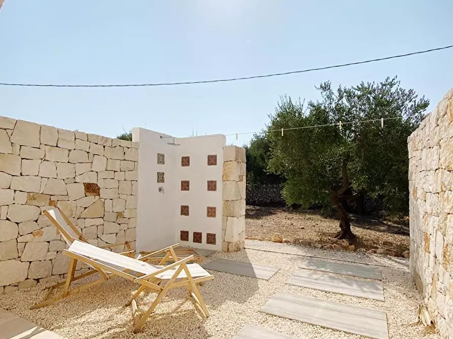 Immagine 18 di Villa in vendita  in Contrada Sorbole snc a Ostuni