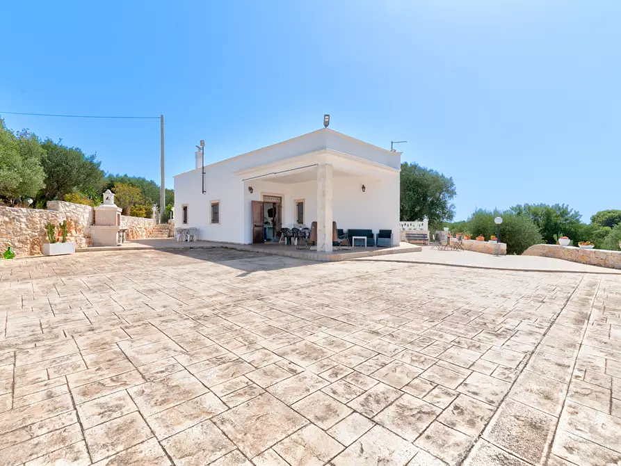 Immagine 18 di Villa in vendita  in Via Provinciale Martina Franca a Ostuni