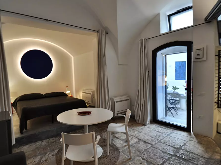 Immagine 2 di Casa indipendente in vendita  in VICO PERGOLA a Ostuni