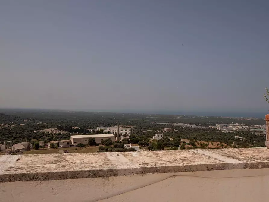 Immagine 2 di Casa indipendente in vendita  in Via Balsamo Dell'andria a Ostuni
