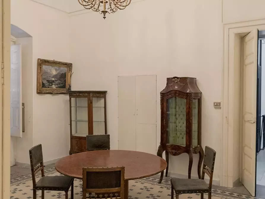 Immagine 28 di Palazzo in vendita  in Via Martiri di Kindu a Ostuni