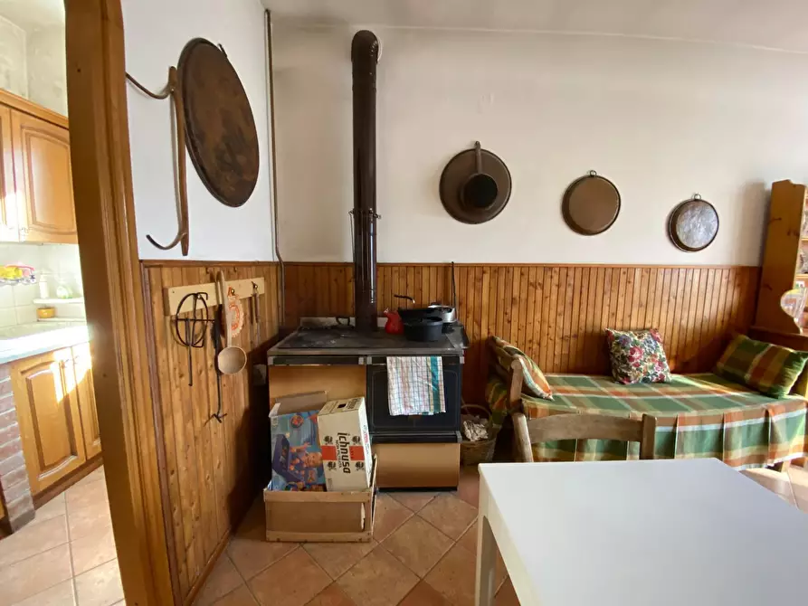 Immagine 30 di Casa indipendente in vendita  a Urbe