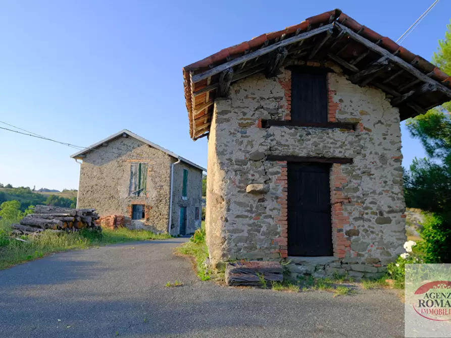 Immagine 8 di Rustico / casale in vendita  a Pareto