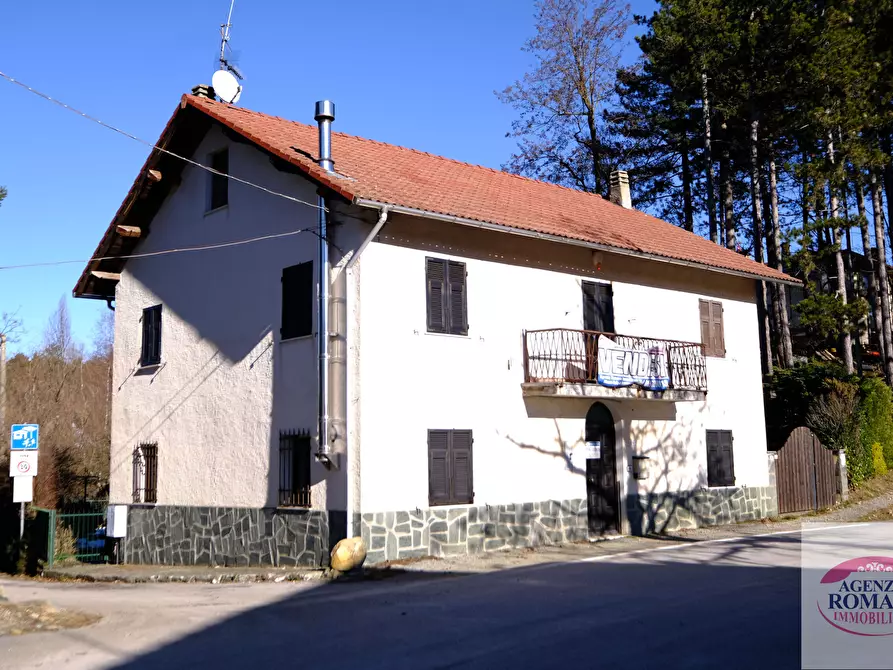 Immagine 1 di Casa indipendente in vendita  in Via Savona 47 a Urbe