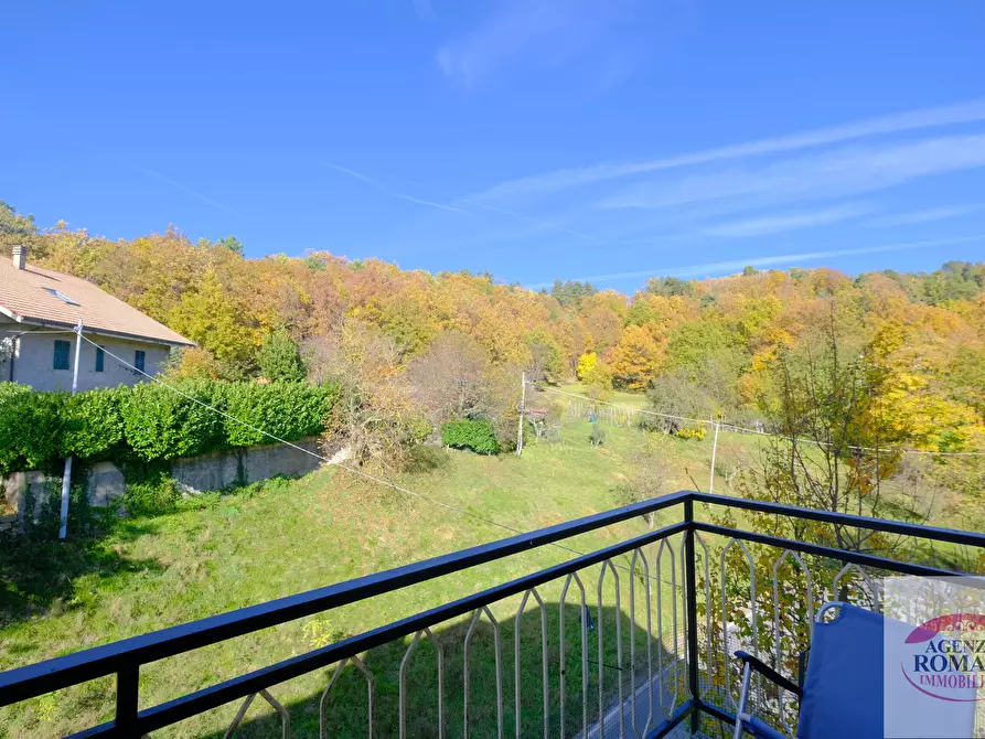 Immagine 10 di Trilocale in vendita  in Via Cristoforo Colombo 86 a Tiglieto