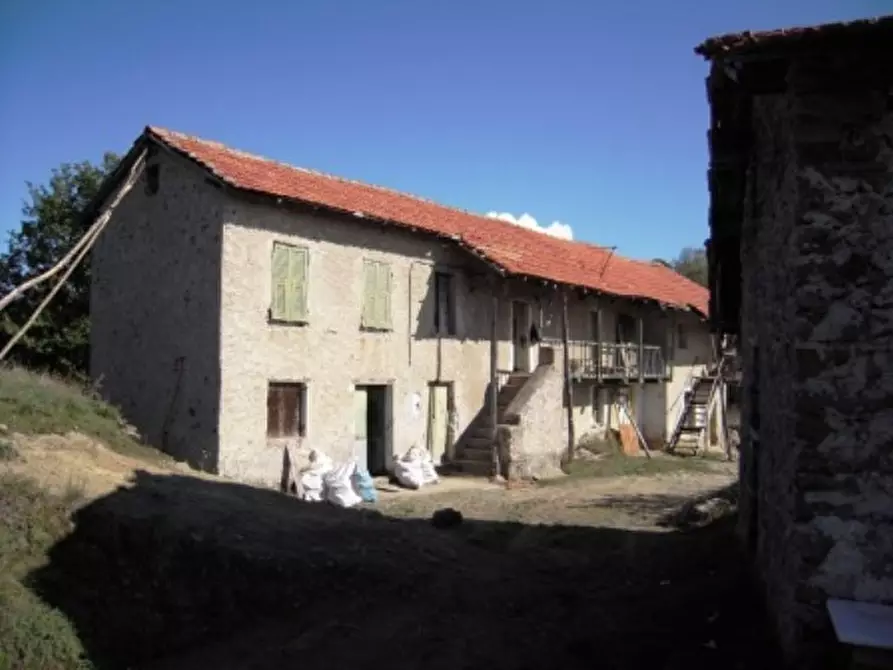 Immagine 10 di Rustico / casale in vendita  a Giusvalla