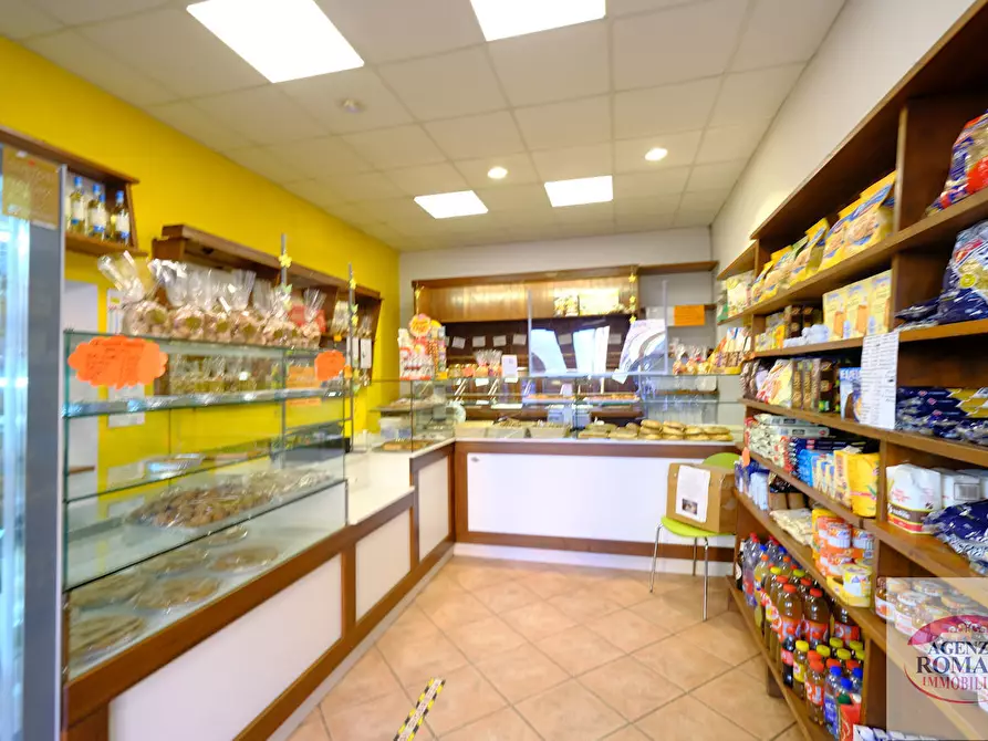 Immagine 5 di Attività commerciale in vendita  a Sassello