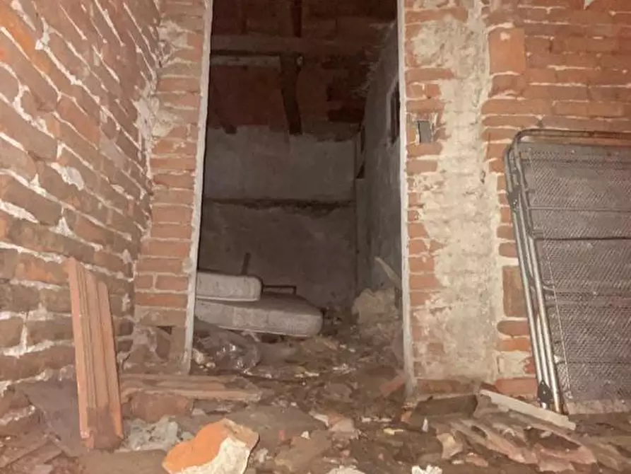Immagine 56 di Porzione di casa in vendita  a Sassello