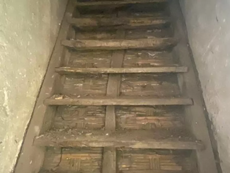 Immagine 34 di Porzione di casa in vendita  a Sassello