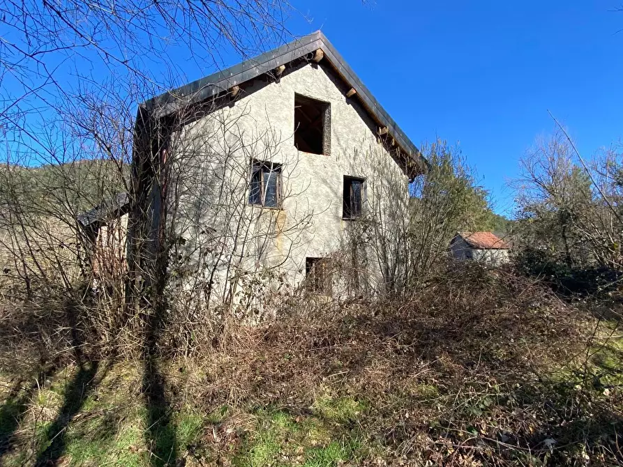 Immagine 1 di Rustico / casale in vendita  in Via Case Sparse Badia 19A a Tiglieto