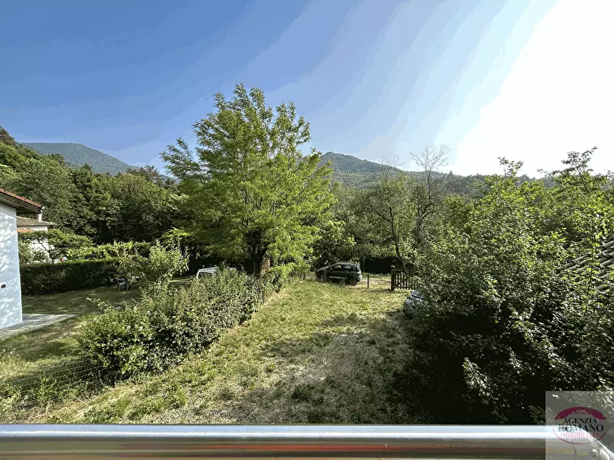 Immagine 30 di Villetta a schiera in vendita  in Località Giardini 11-12 a Sassello