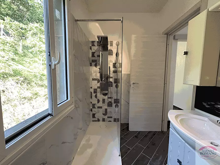 Immagine 7 di Villetta a schiera in vendita  in Località Giardini 11-12 a Sassello