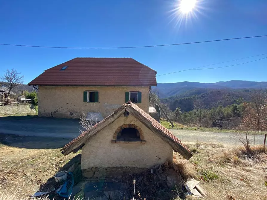 Immagine 3 di Casa indipendente in vendita  in SP7 10 a Sassello
