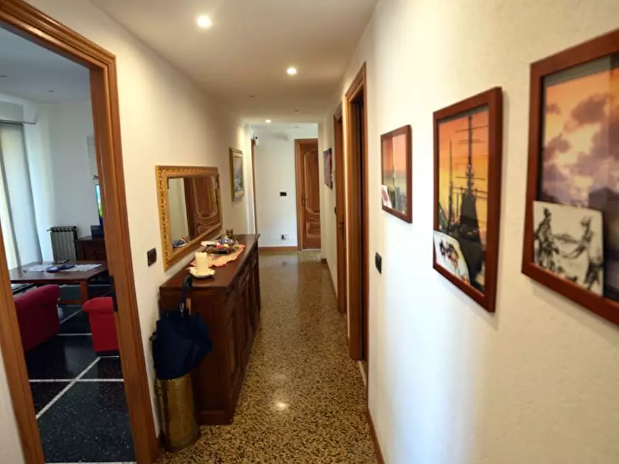 Immagine 3 di Quadrilocale in vendita  in Via Accinelli 3 a Varazze