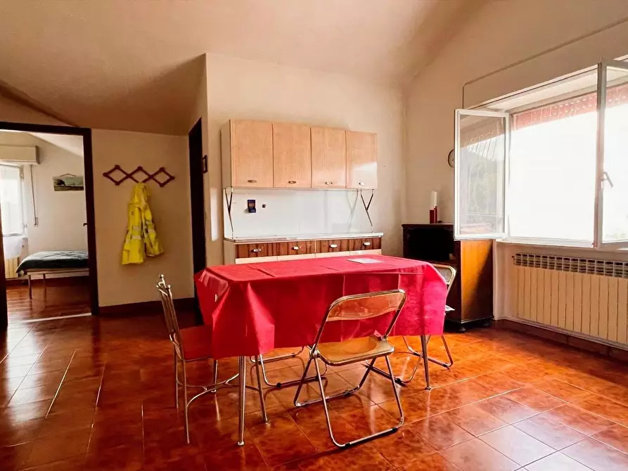 Immagine 6 di Appartamento in vendita  in Via Montà 18 a Urbe