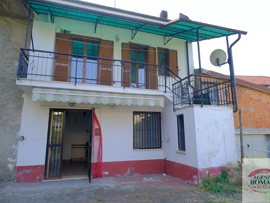 Immagine 1 di Casa semindipendente in vendita  in Frazione Ciglione 65 a Ponzone