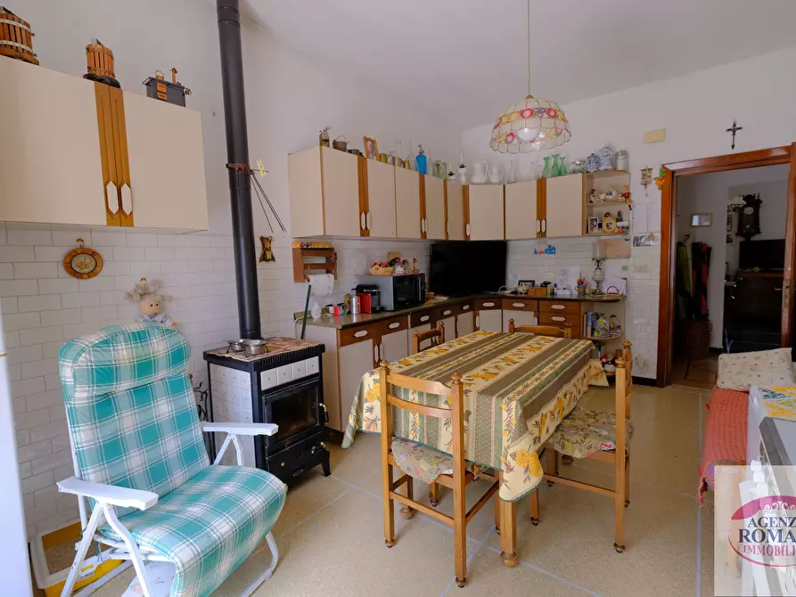 Immagine 20 di Villa in vendita  a Pareto