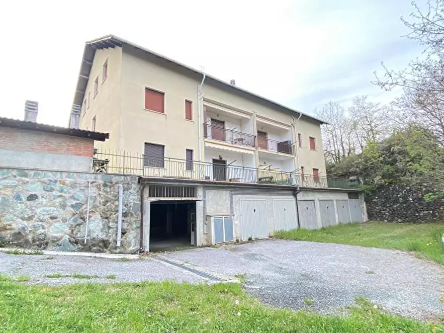 Immagine 3 di Bilocale in vendita  a Urbe