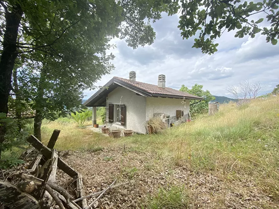 Immagine 1 di Casa indipendente in vendita  a Ponzone