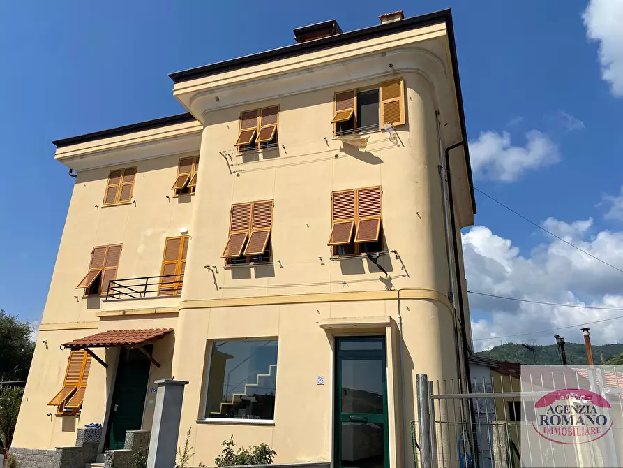 Immagine 2 di Appartamento in vendita  in Via Fodrato 16 a Albisola Superiore