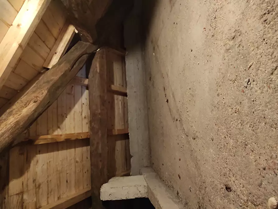 Immagine 30 di Casa indipendente in vendita  a Sassello