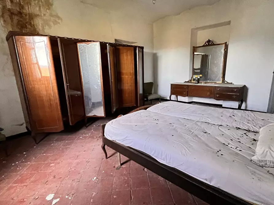 Immagine 17 di Rustico / casale in vendita  in Via al Castello 37 a Pareto