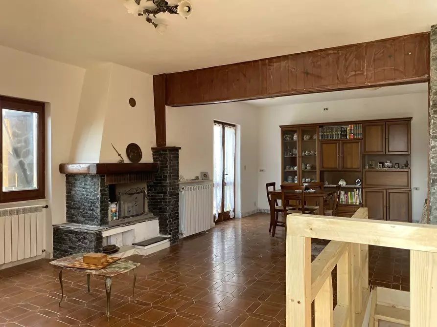 Immagine 20 di Villa in vendita  in Via Francia 75 a Tiglieto