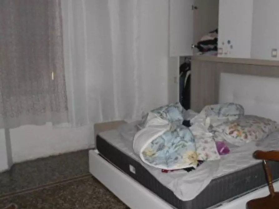 Immagine 6 di Pentalocale in vendita  in Via Roma 1 a Serravalle Scrivia