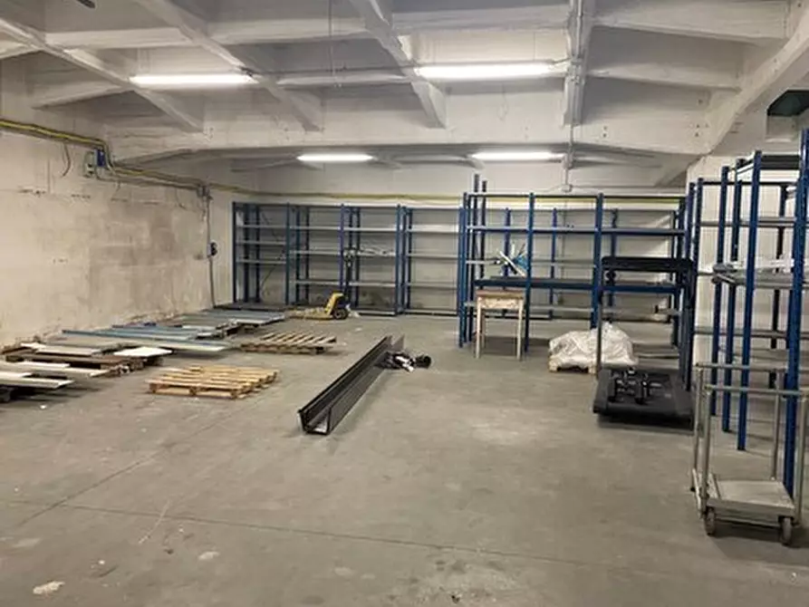 Immagine 7 di Ufficio in vendita  in Via Francesco Dassori 171 a Genova