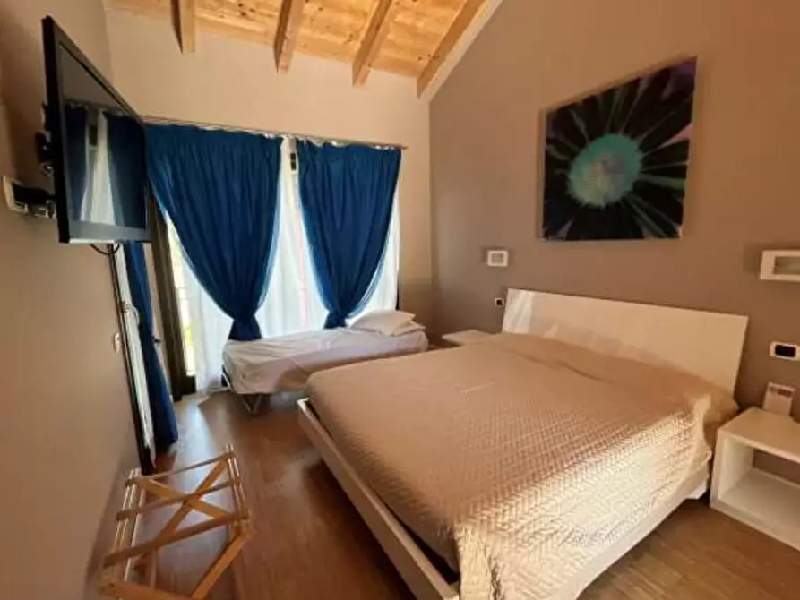 Immagine 5 di Agriturismo in vendita  in Regione Piampodazza 5 a Montechiaro D'acqui