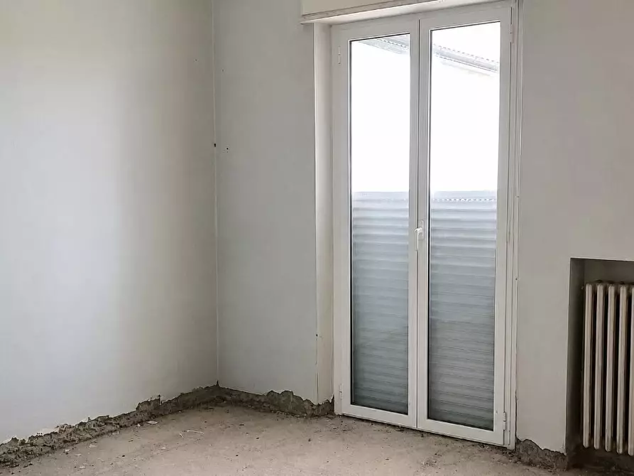 Immagine 4 di Pentalocale in vendita  in San Fosseto 132 a San Salvatore Monferrato