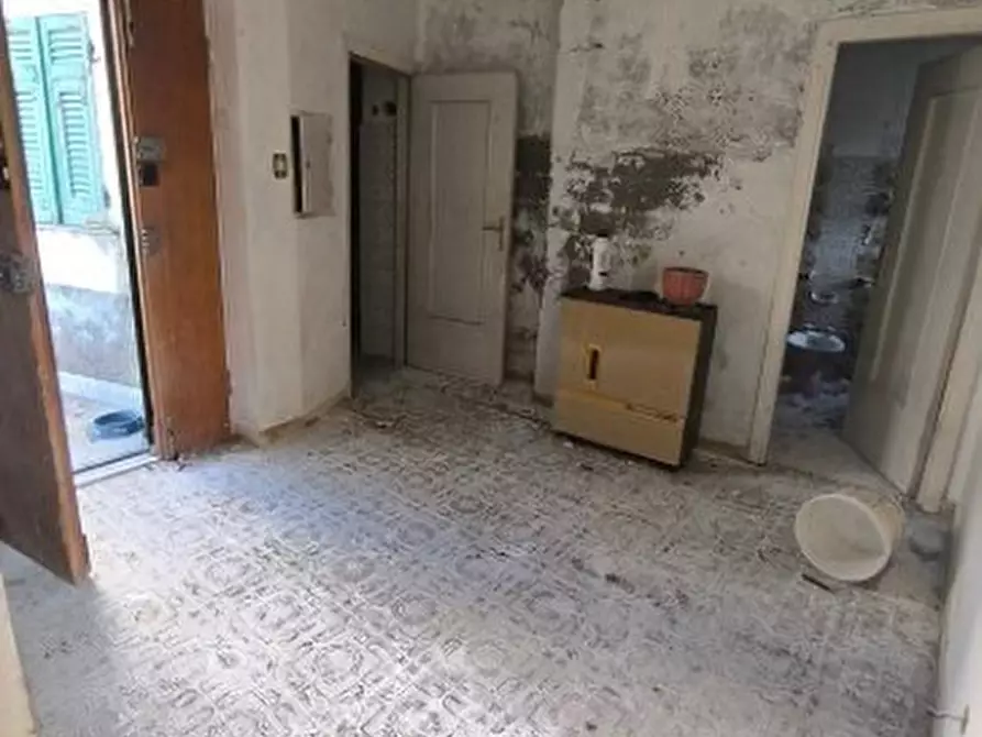 Immagine 4 di Pentalocale in vendita  in Località Noceto 3 a Vobbia