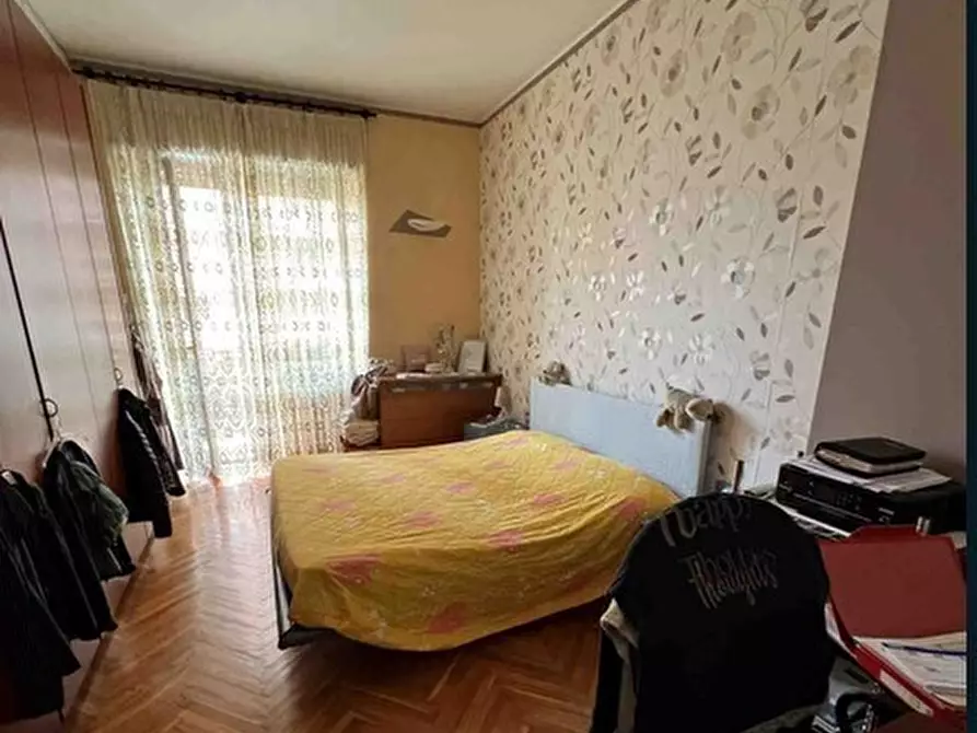 Immagine 5 di Pentalocale in vendita  in Via Monte Cristallo 8 a Torino