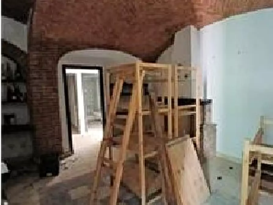 Immagine 3 di Pentalocale in vendita  in Via al Castello 12 a Calizzano