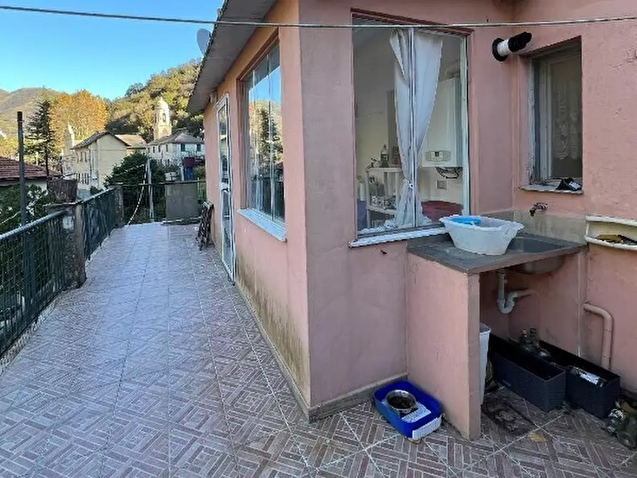 Immagine 9 di Pentalocale in vendita  in Via San Carlo di Cese 36H a Genova