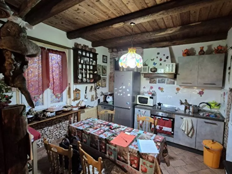 Immagine 3 di Villa in vendita  in Via Nostra Signora della Guardia 94 a Castiglione Chiavarese