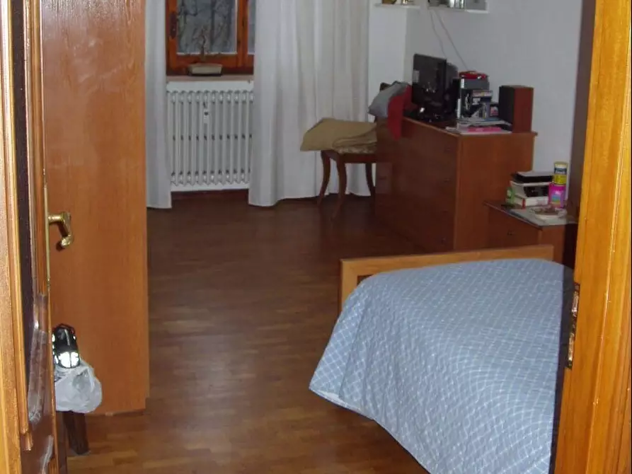 Immagine 4 di Pentalocale in vendita  in Viale Alessandro Manzoni 17 a Valenza