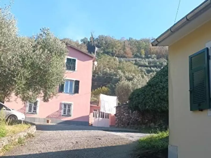 Immagine 1 di Pentalocale in vendita  in Via Piane 65 a Neirone