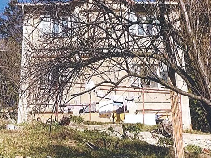 Immagine 10 di Pentalocale in vendita  in Via Pino di Murta 9 a Genova