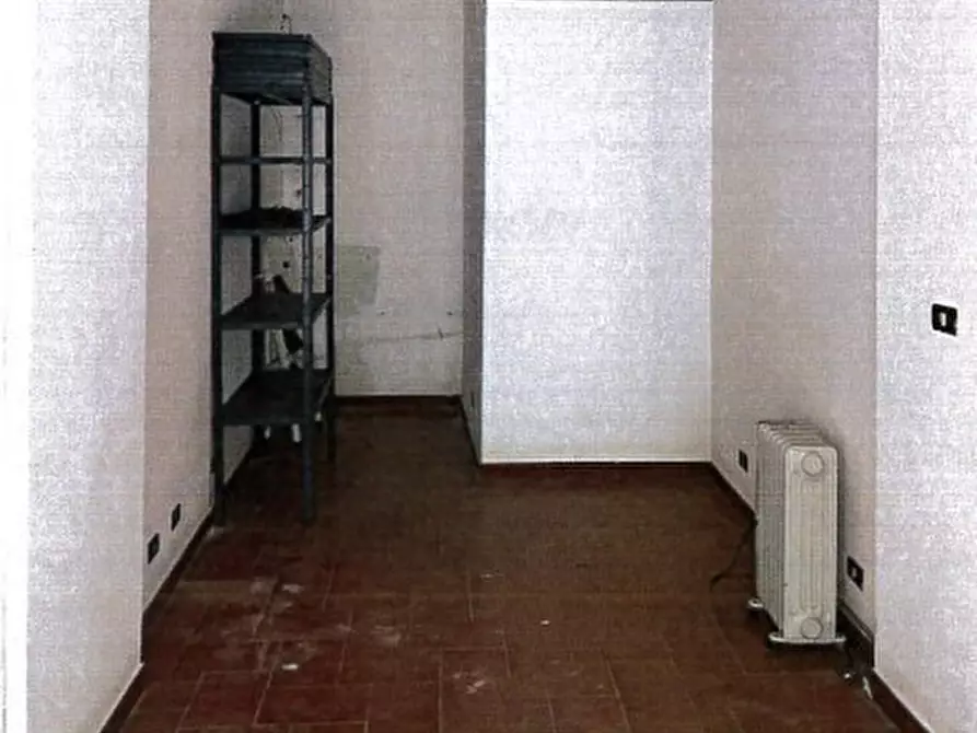 Immagine 3 di Garage in vendita  in Via Beata Chiara 10 a Genova