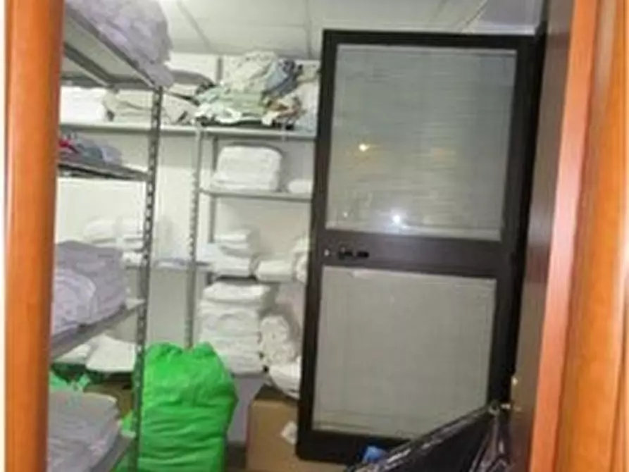 Immagine 6 di Magazzino in vendita  in Vico del Tempo Buono 11 a Genova