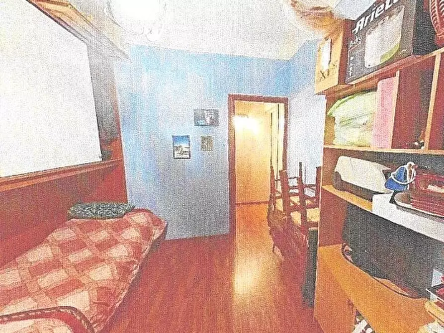 Immagine 7 di Pentalocale in vendita  in Via Don Giovanni Minzoni 77 a Imperia