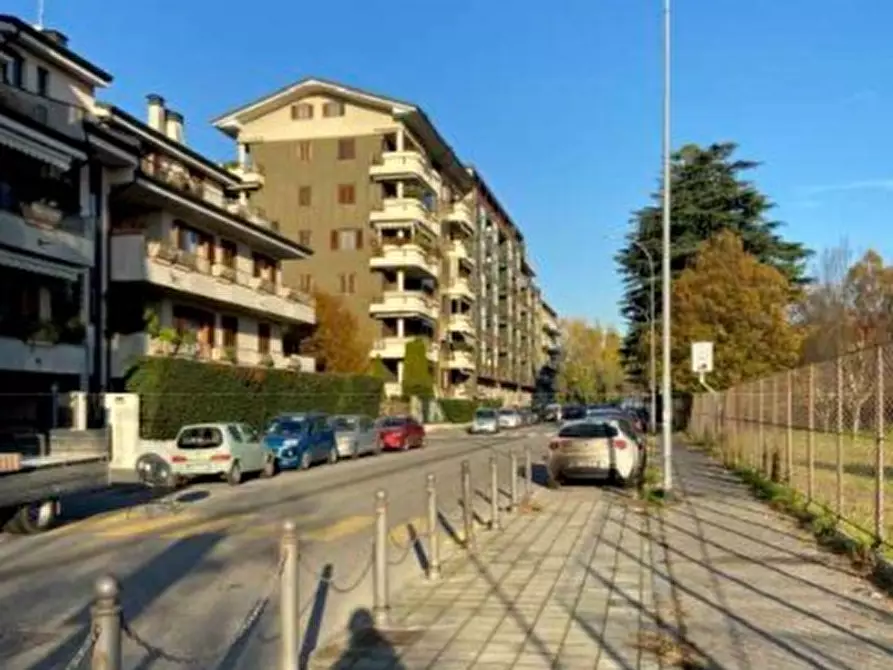 Immagine 1 di Quadrilocale in vendita  in Via 2 Giugno 16 a Corsico