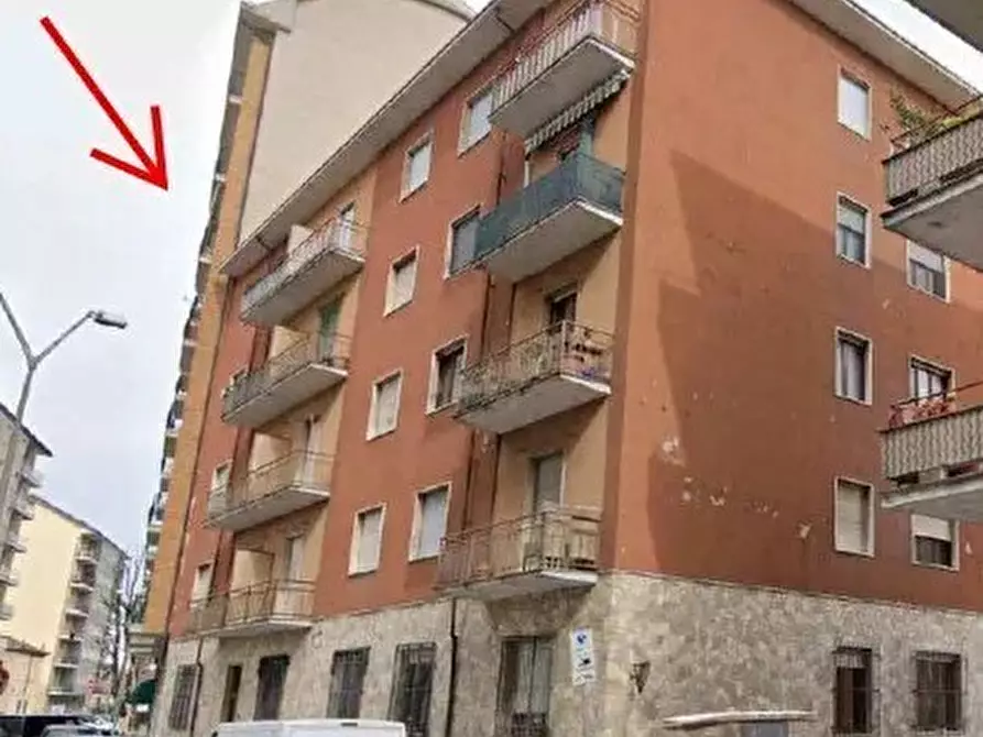 Immagine 1 di Pentalocale in vendita  in Via Caduti della Libertà 11 a Tortona